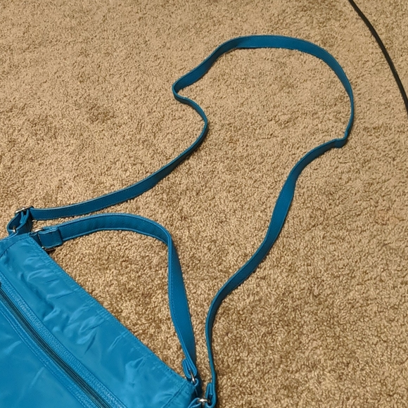 👛 Thirty-One Blue Crossbody Purse 👛 - Picture 10 of 12